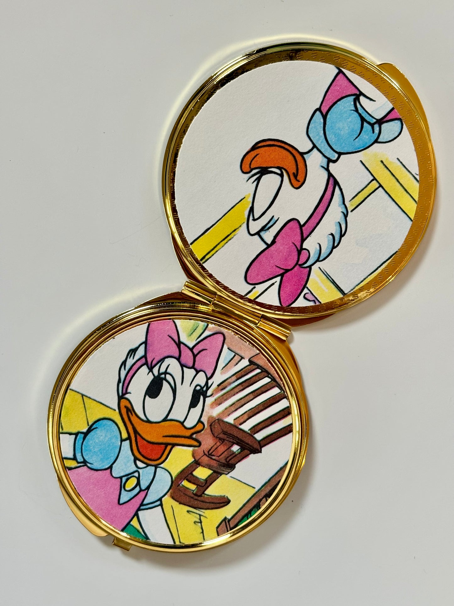 Daisy Mirror