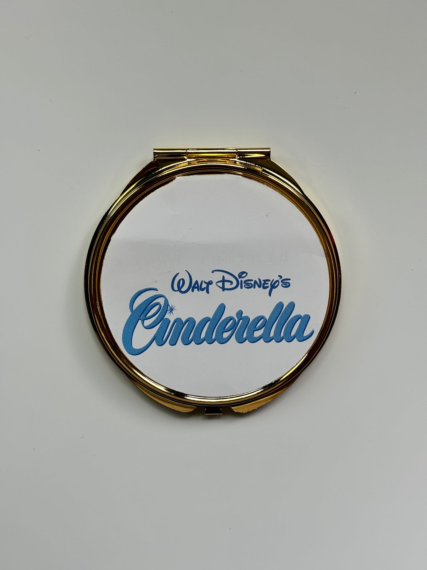 Cindy Sleepy Mirror