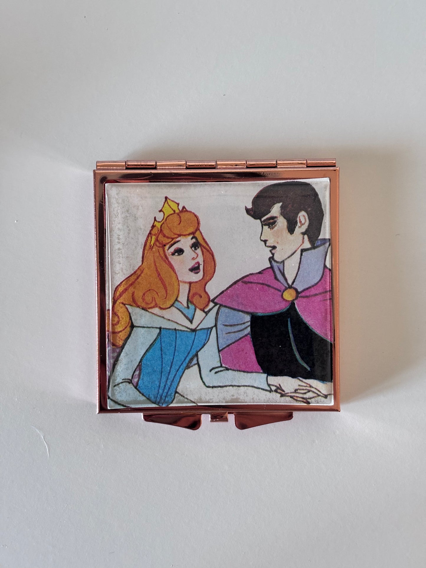 Vintage Beauty Mirror