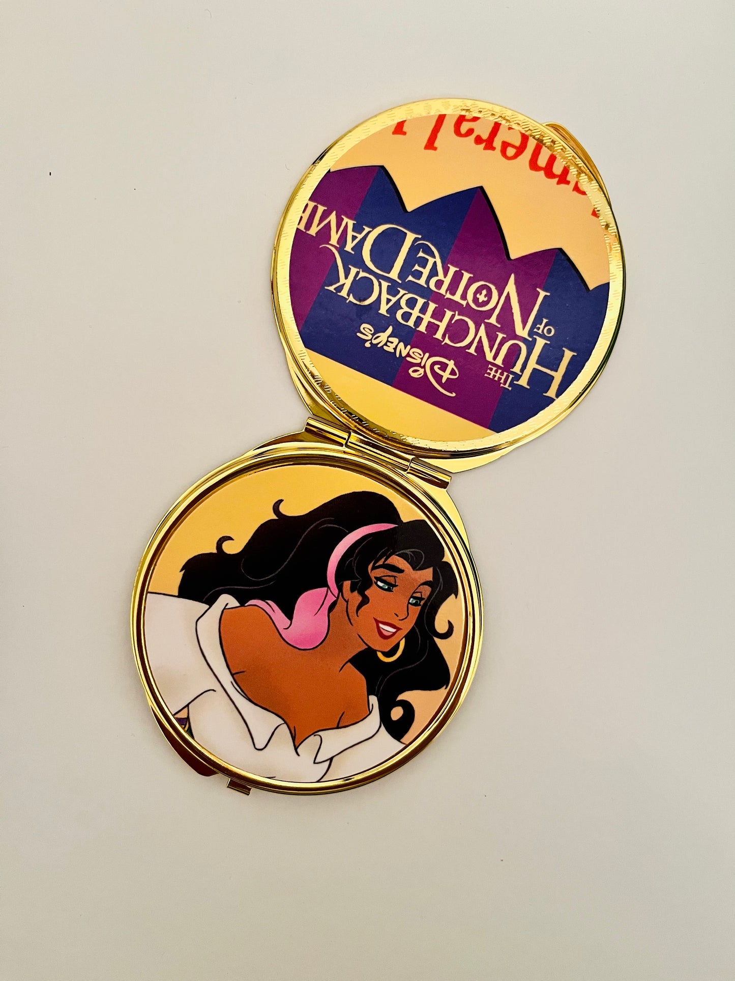 Esmeralda Mirror