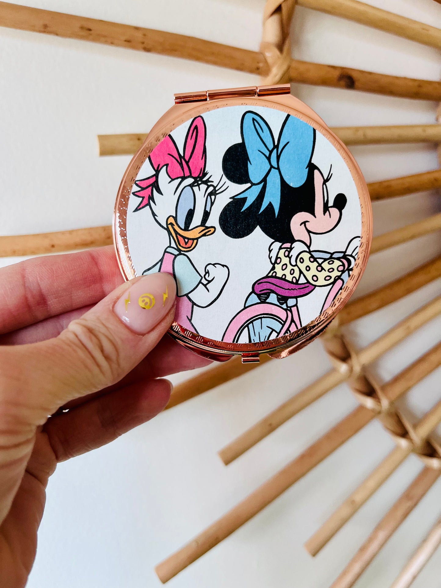 Daisy/Minnie Mirror
