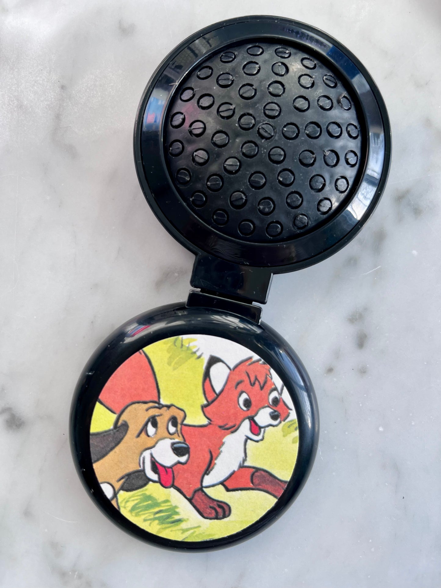 Fox and Hound Compact Brush