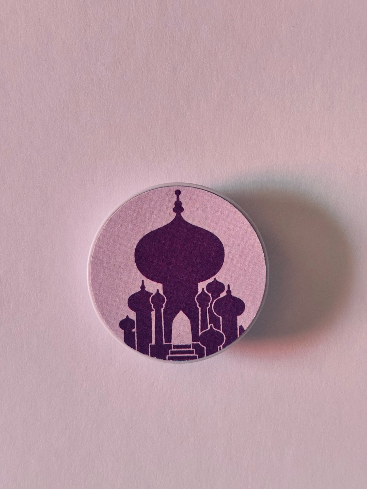 Aladdin Castle Grip