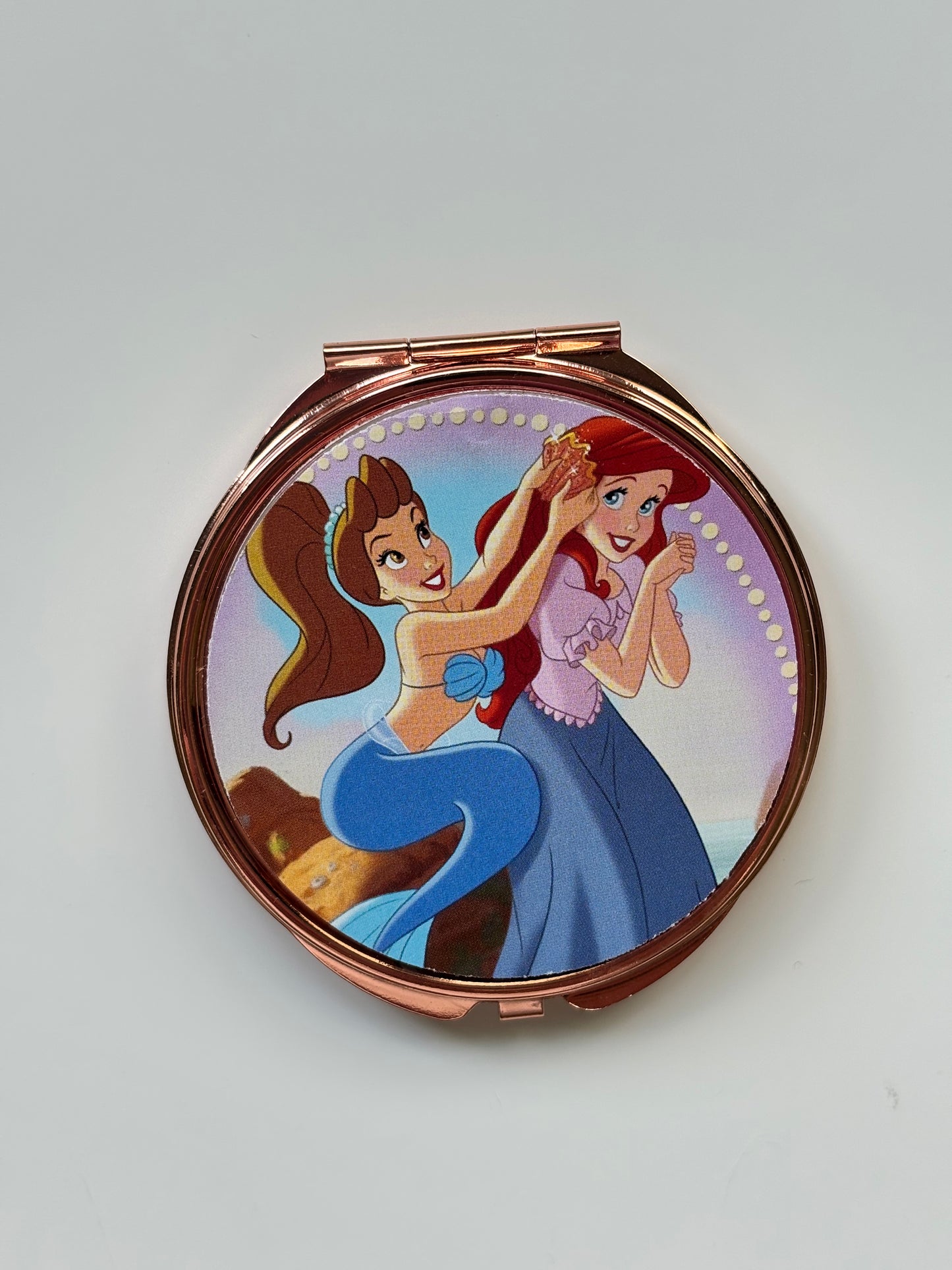 Ariel Fam Mirror